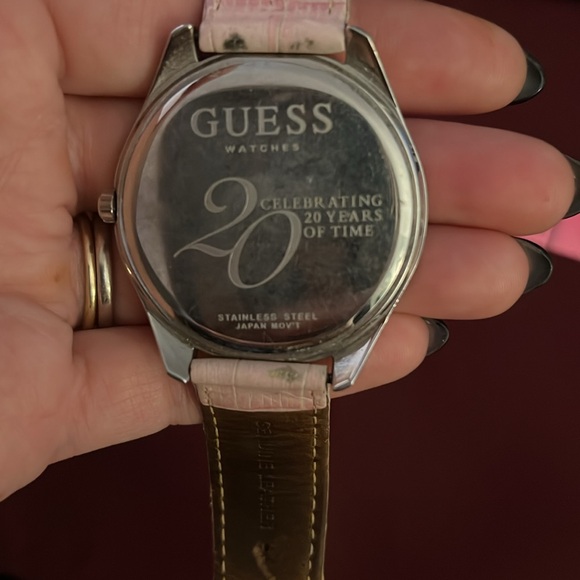 Vintage Pink Guess Leather Strap Watch - Picture 6 of 9